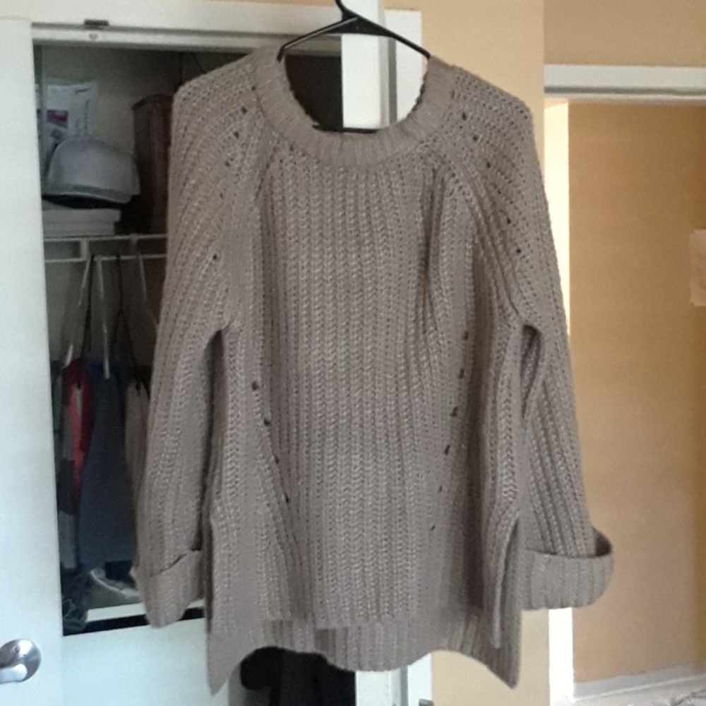 Cute brown oversized winter sweater